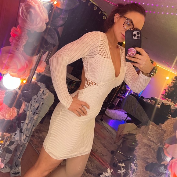 GUESS WHITE DRESS - Picture 2 of 5